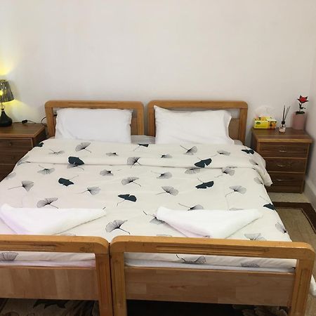 אום קאיס بيت العُمري מראה חיצוני תמונה
